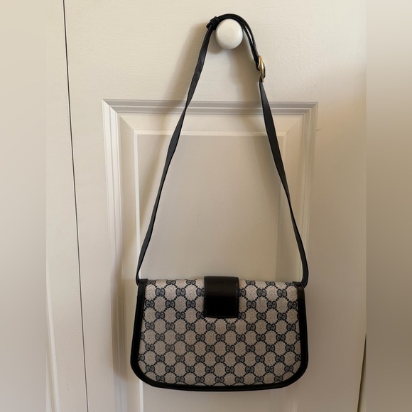 Vintage Gucci Shoulder Bag w Horsebit detail Navy and Gold - Picture 4 of 10